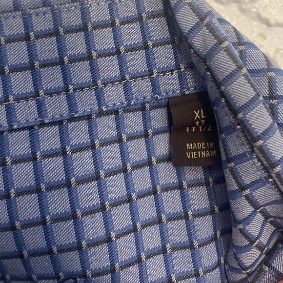 Blue and grey XL checked shirt WITH grey white and black printed XL dress shirt - Picture 6 of 7